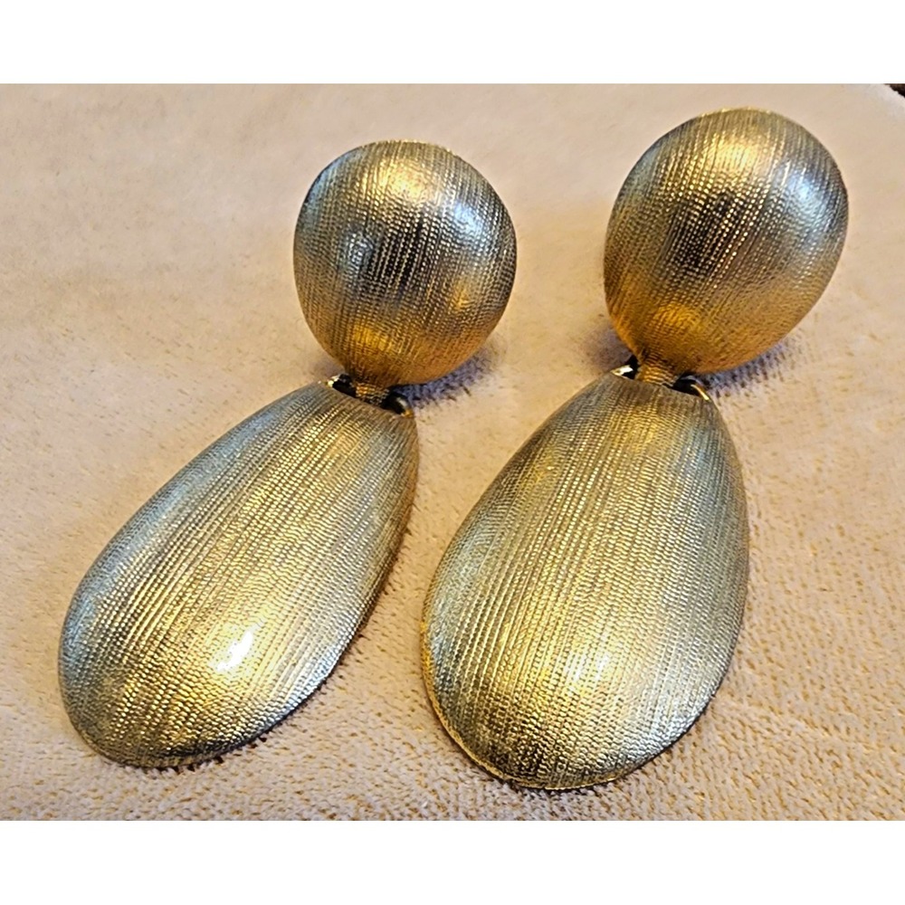 Vintage 80"s Les Bernard Vanity Collection Retro Gold Tone Dangle Clip Earrings